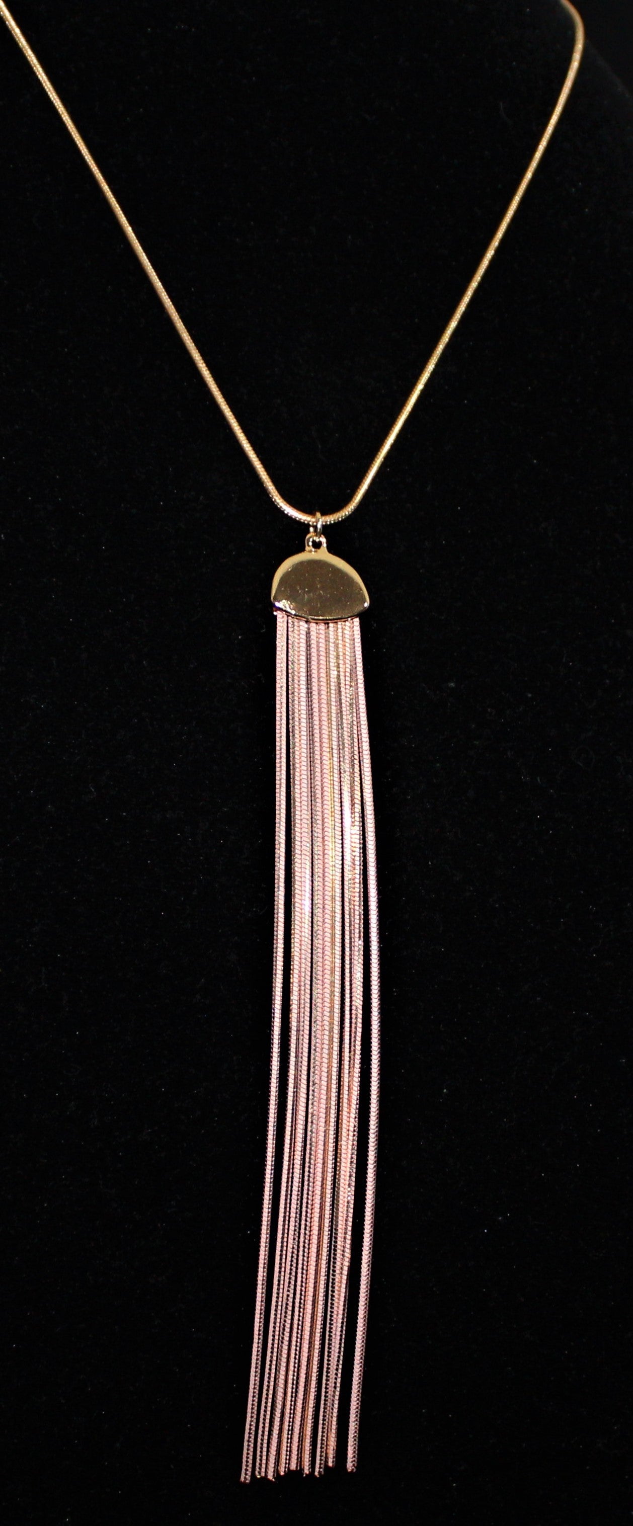 Blush Tassel Set