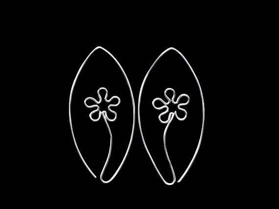 Wild Bloom Frames Hoop Earrings