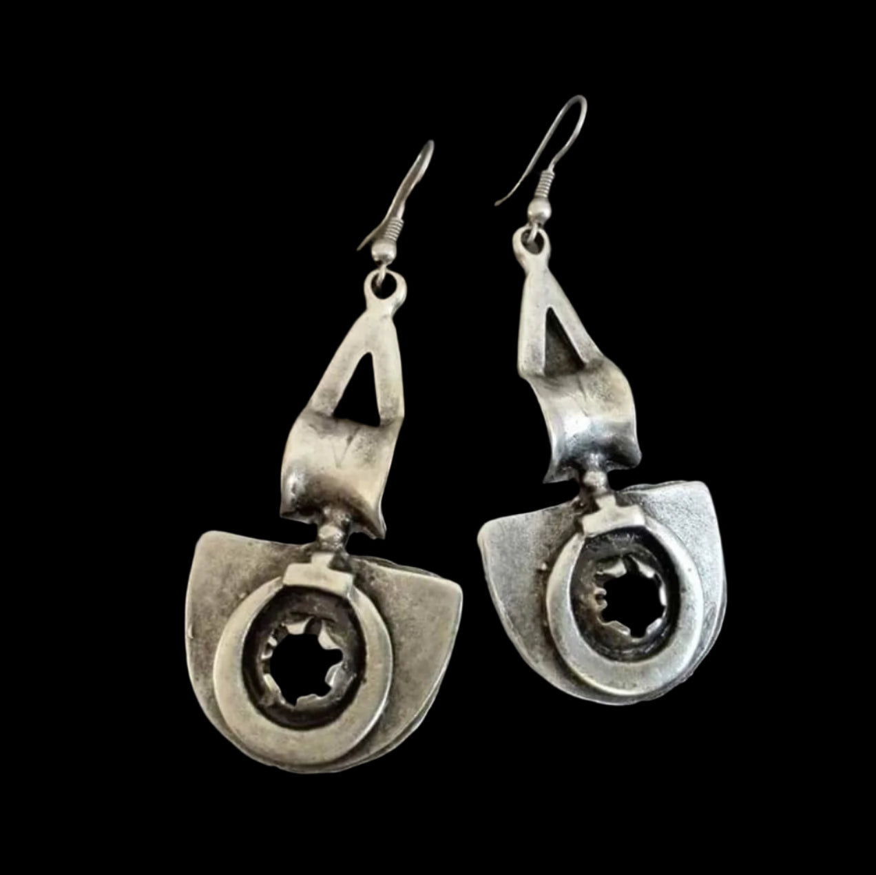 Artifact Pendulum Silver Earrings