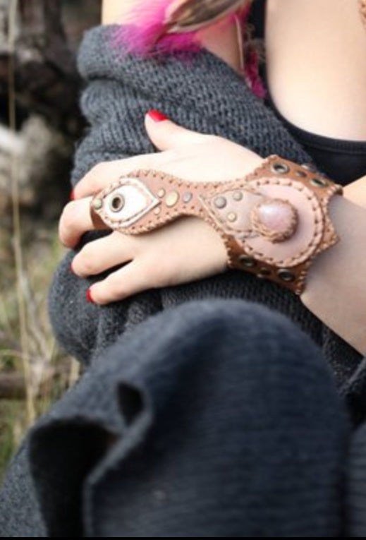 Mystic Eye Hand Harness Bracelet