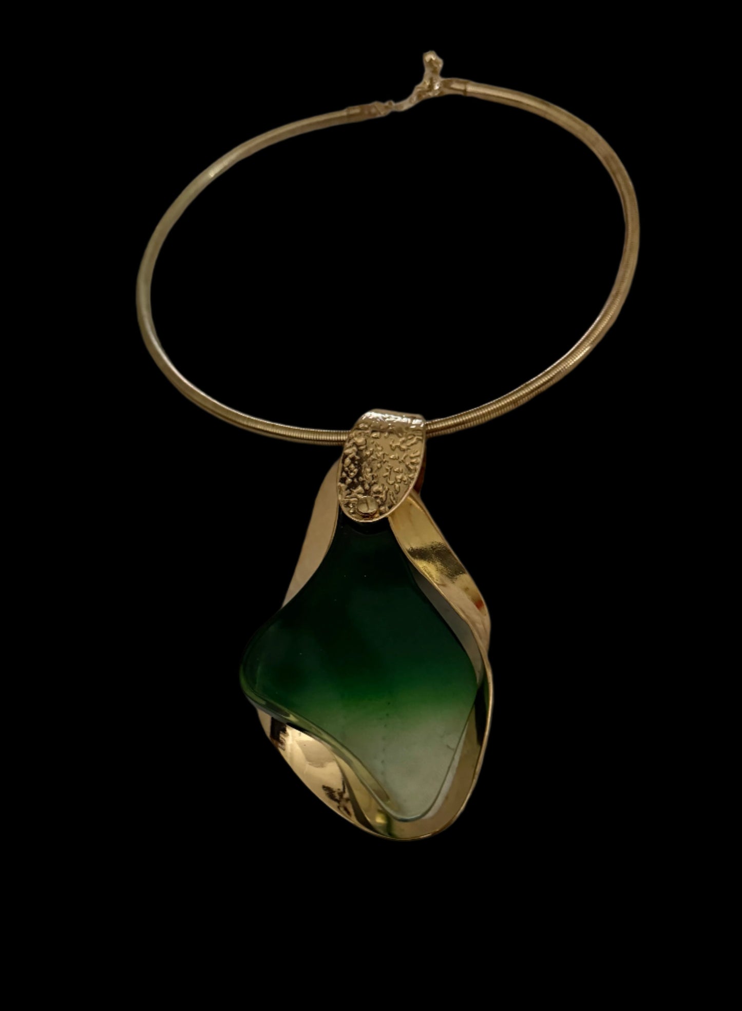 Emerald Wave Collar Necklace
