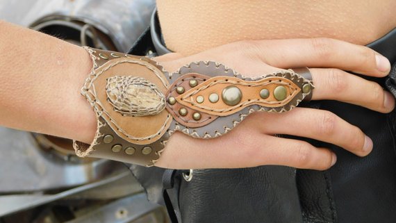 Desert Nomad Jasper Hand Harness